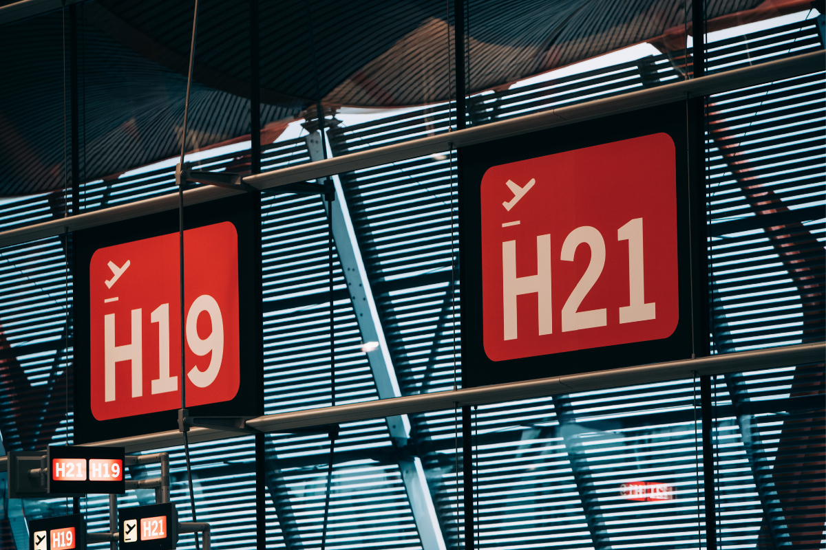 Airport terminal gate numbers